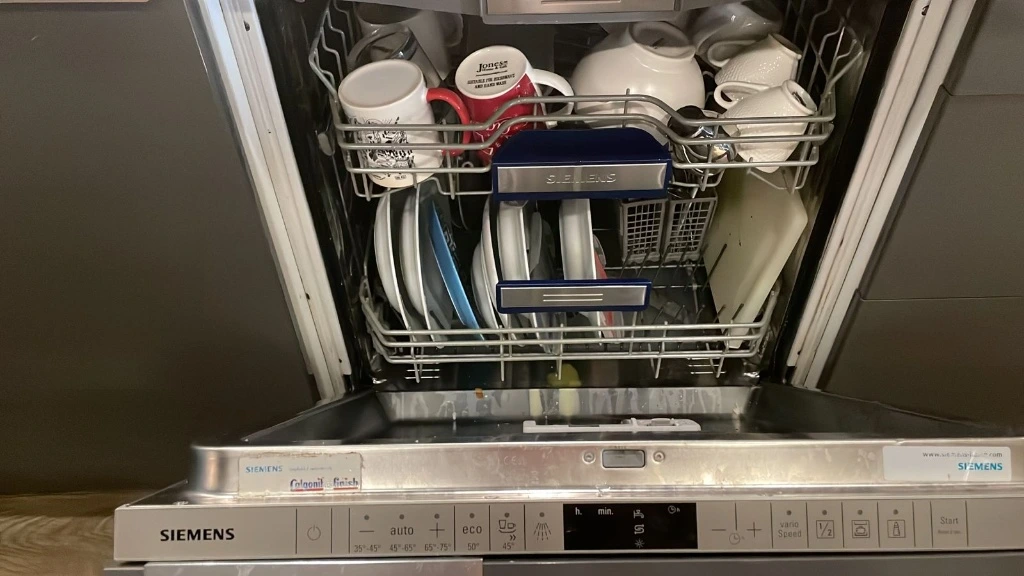 Built-in dishwasher drainage repair technician in Dubai Marina